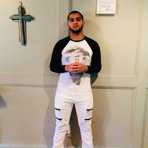 Meet your Posher, Logan